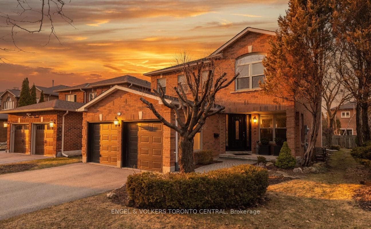 433 Lavas Road, Newmarket, ON L3Y 8H4 - Photo 1