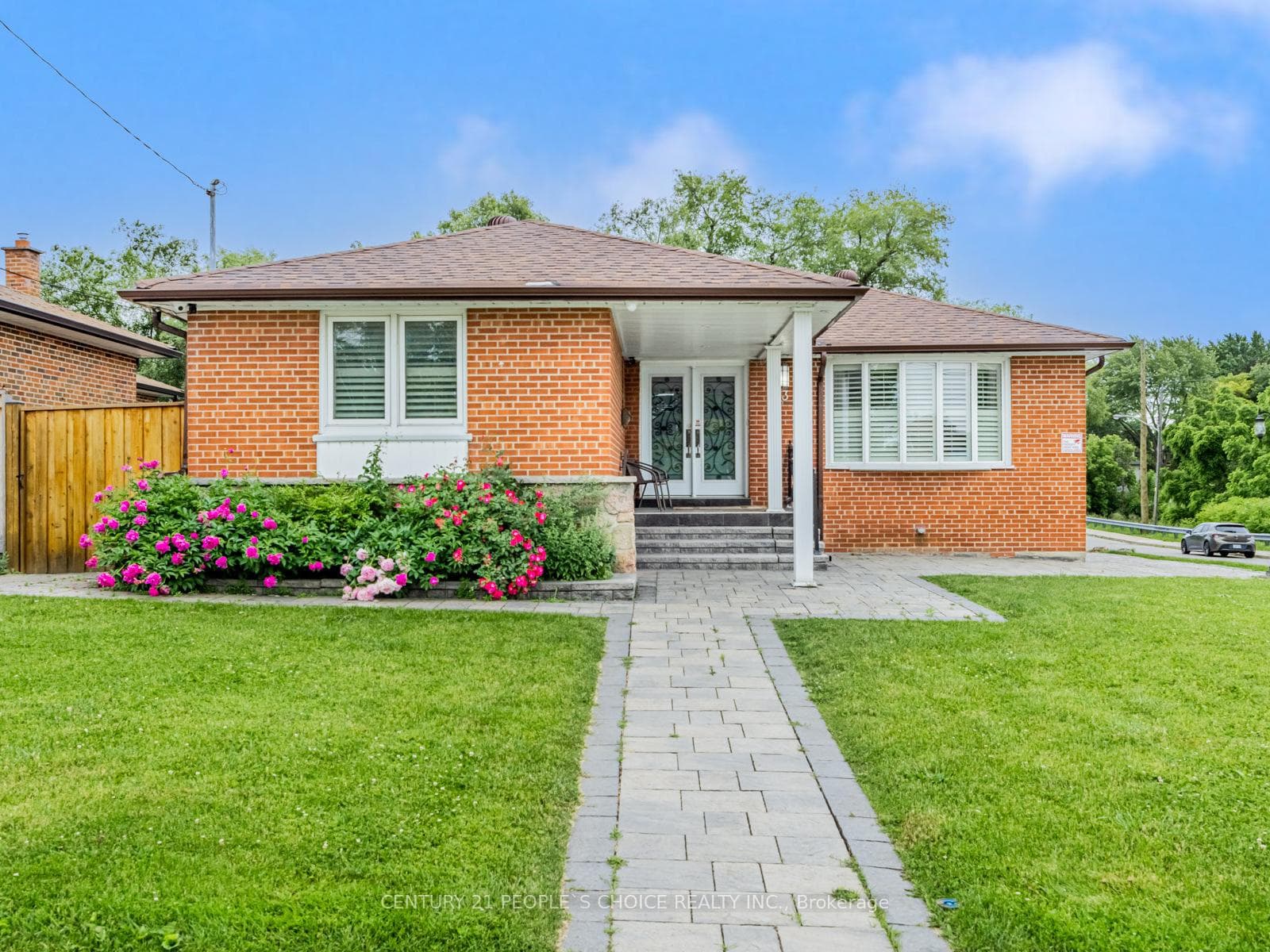 43 Shendale Drive, Etobicoke (West Mall / Rexdale), ON M9W 2B4 - Photo 1