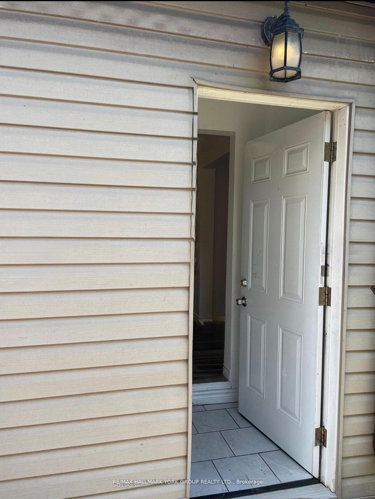 165 Anne Street Unit Main Rear, Barrie, ON L4N 2E4 - Photo 1