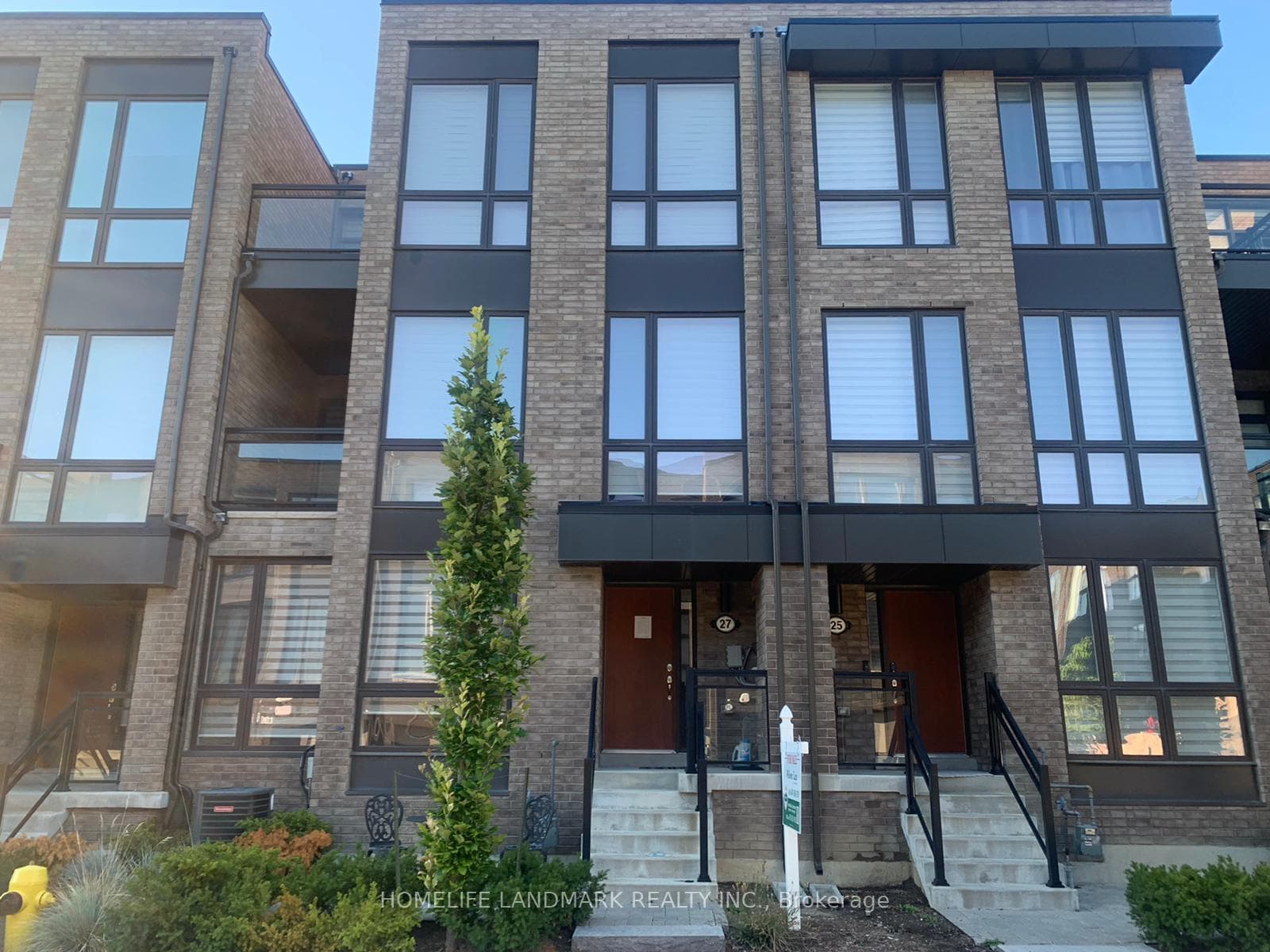 27 Thorncrest Drive, Vaughan, ON L4J 0K1 - Photo 1