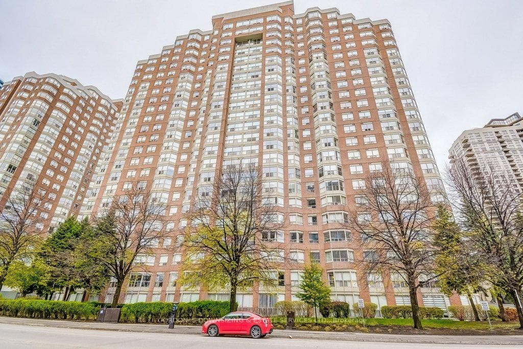 325 Webb Drive Unit 710, Mississauga, ON L5B 3Z9 - Photo 1