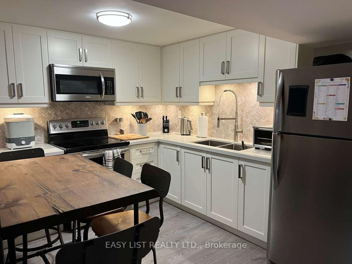 23 Goodwood Avenue, Keelesdale / Eglinton West, ON M6E 1J1 - Photo 1