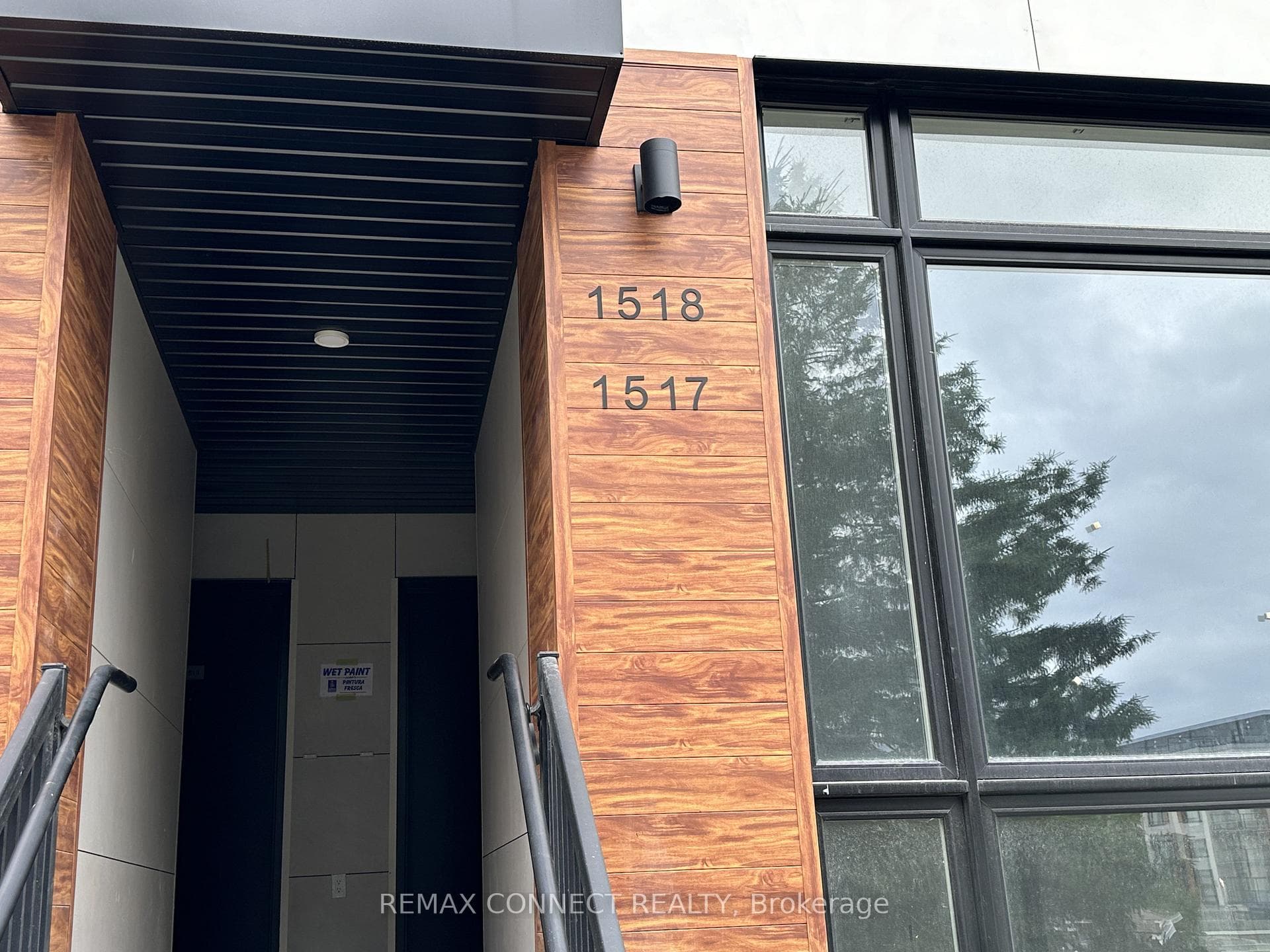 11 David Eyer Road Unit 1518, Richmond Hill, ON L4S 0N2 - Photo 1
