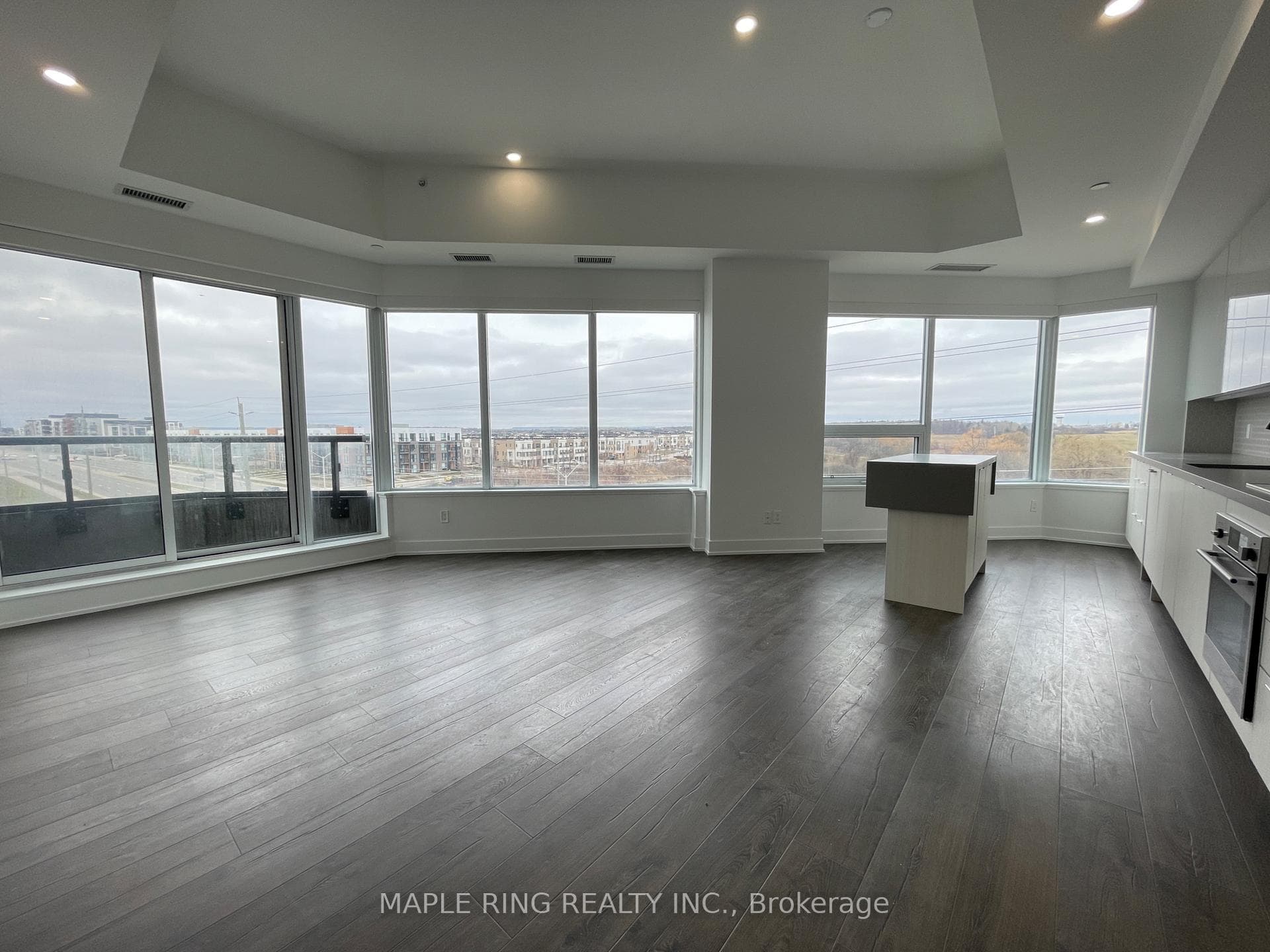 2489 Taunton Road Unit 412, Oakville, ON L6H 0G3 - Photo 1