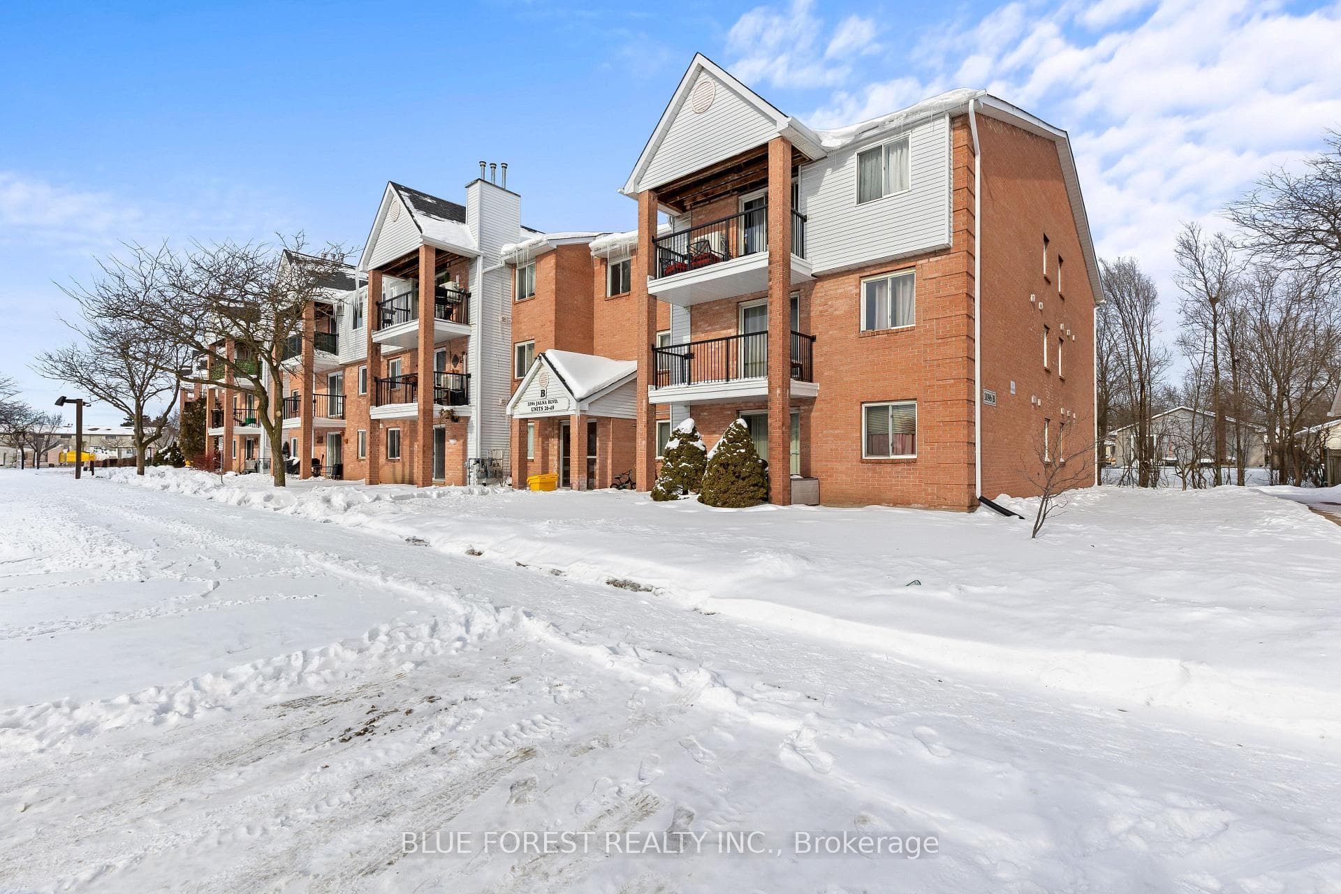 1096 JALNA Boulevard Unit 41, London South, ON N6E 3B8 - Photo 1
