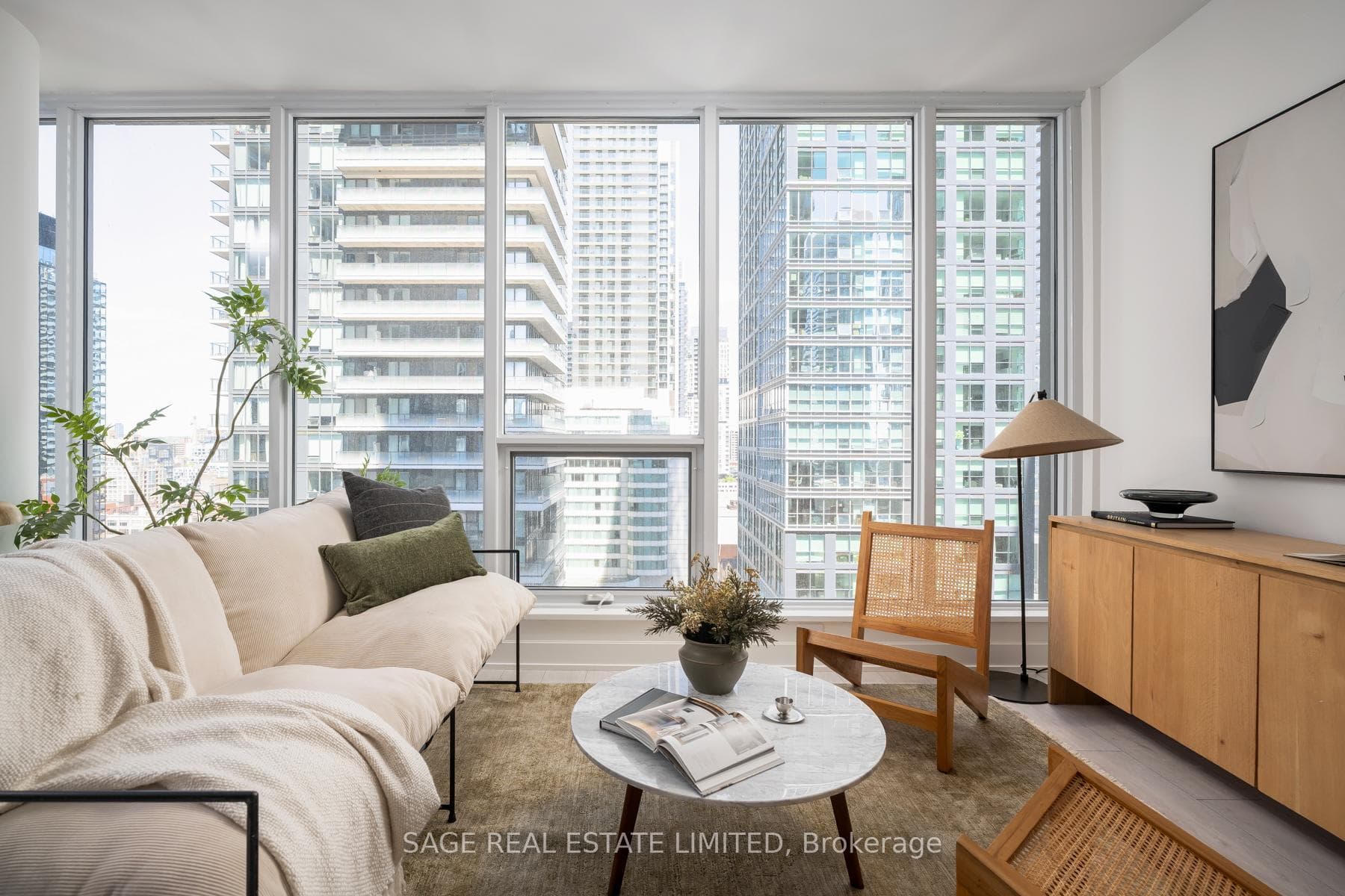 35 Mercer Street Unit 1712, Toronto C01