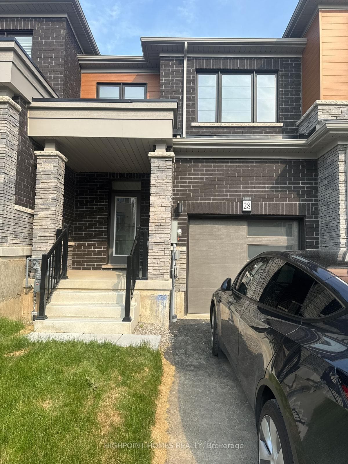 28 Granville Crescent, Haldimand, ON N3W 0J7 - Photo 1