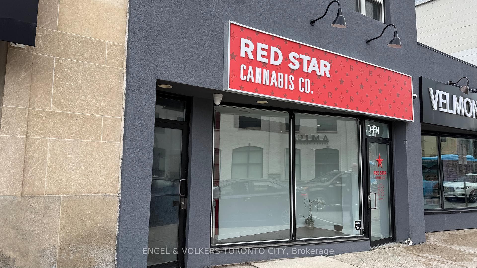 15191 Yonge Street Unit 1, Aurora