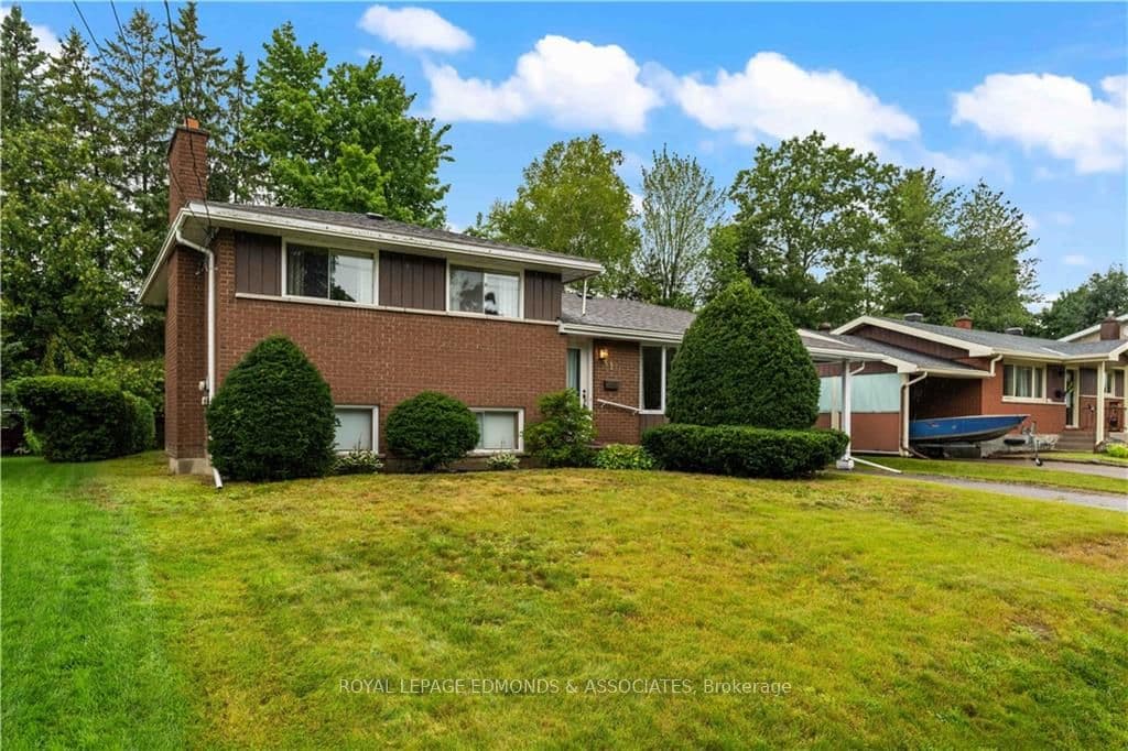 316 PATRICIA Avenue, Pembroke, ON K8A 2C2 - Photo 1