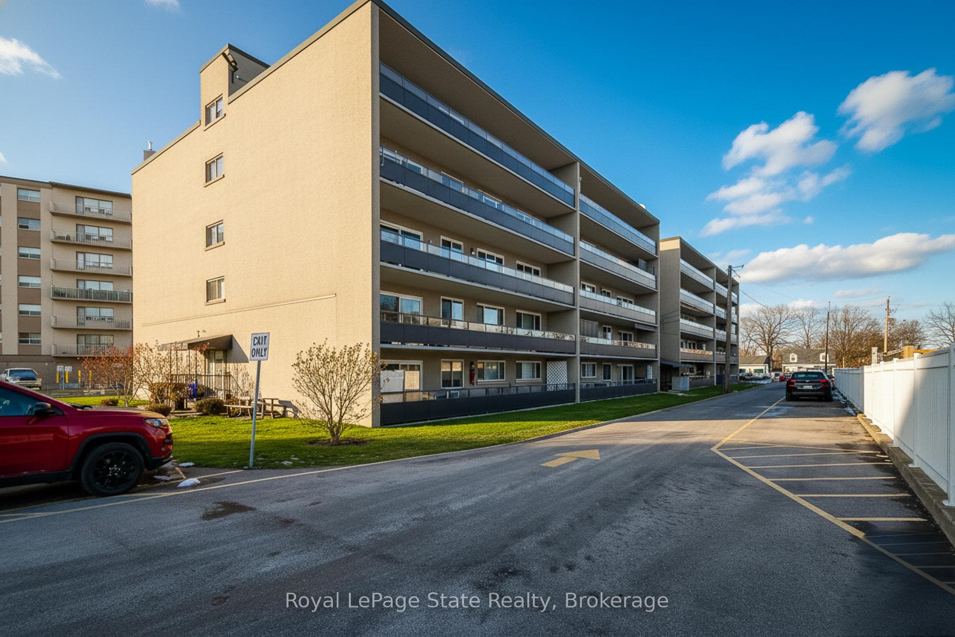 510 Queenston Road Unit 108, Hamilton