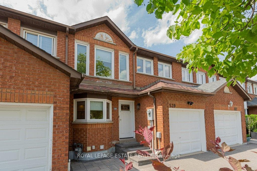 539 Galaxy Court, Mississauga, ON L5R 2R4 - Photo 1