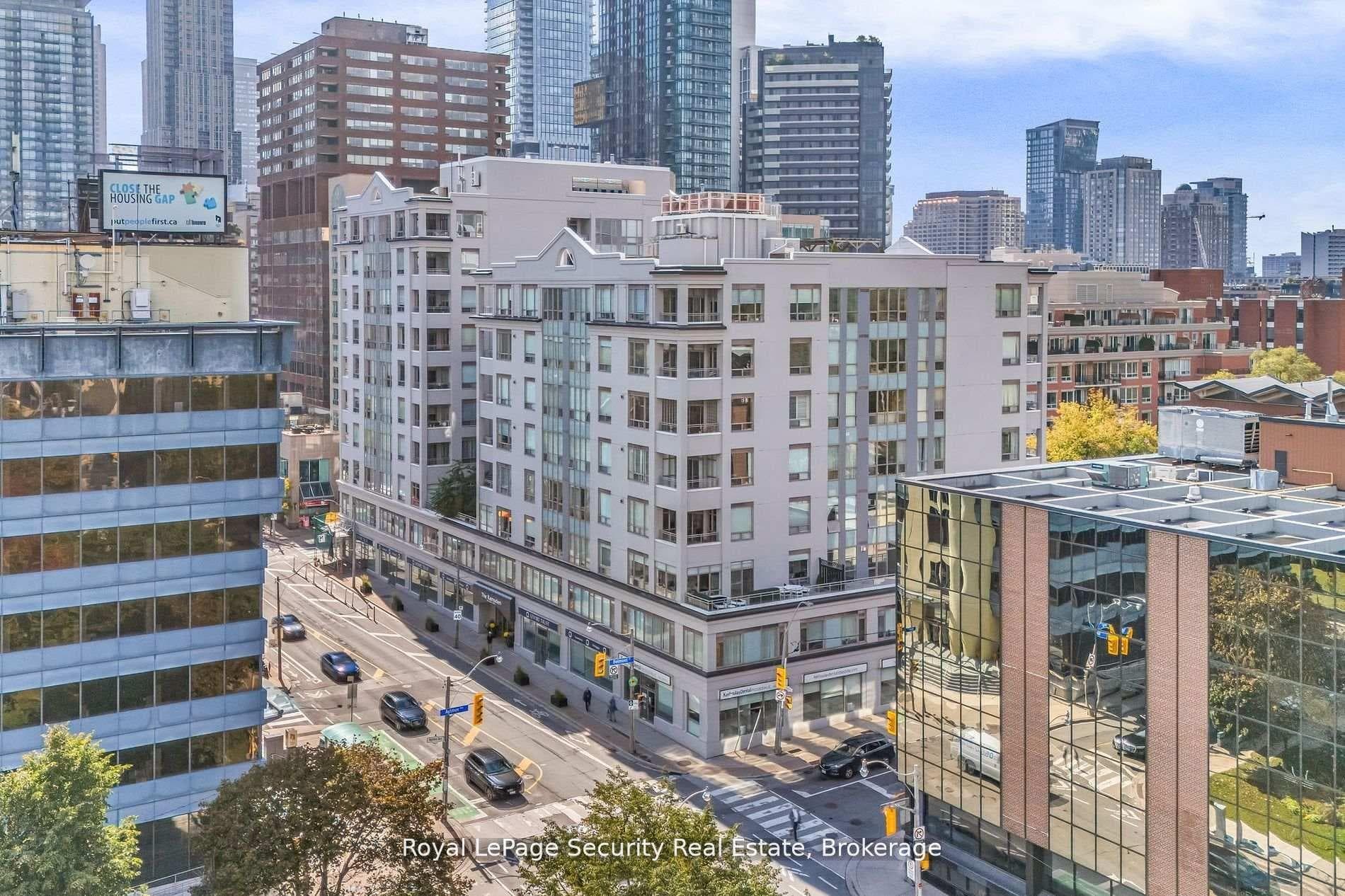 980 Yonge Street Unit 403, Annex / Yorkville / Summerhill, ON M4W 3V8 - Photo 1