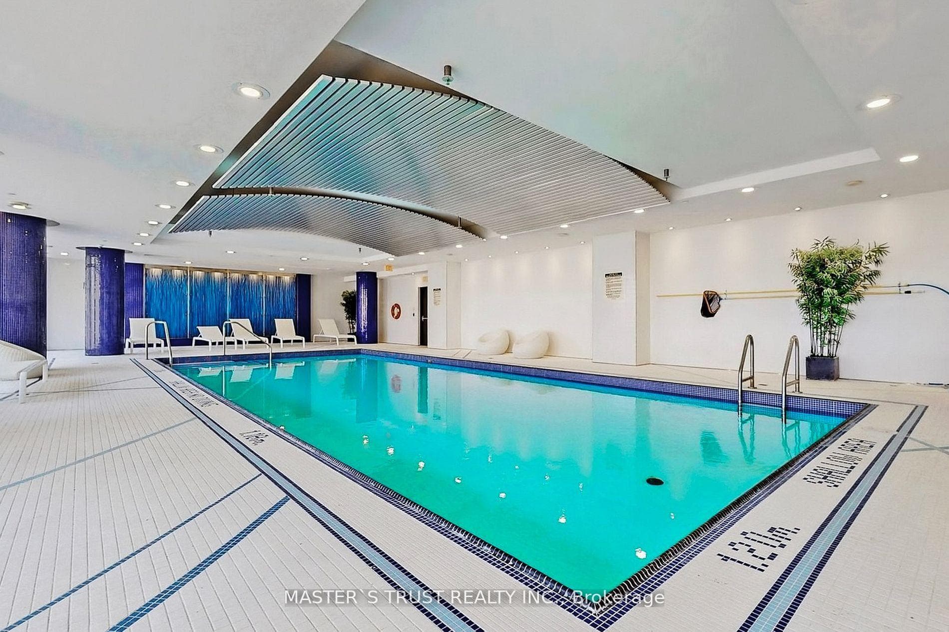 5168 Yonge Street Unit 217, Thornhill / Willowdale, ON M2N 0G1 - Photo 1