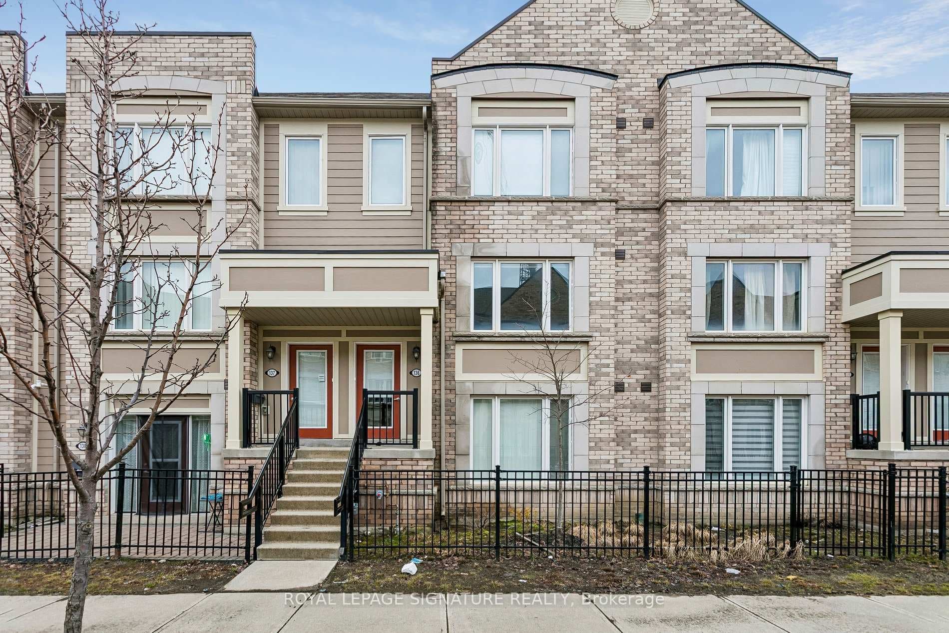 1 Beckenrose Court Unit 136, Brampton, ON L6Y 6G2 - Photo 1