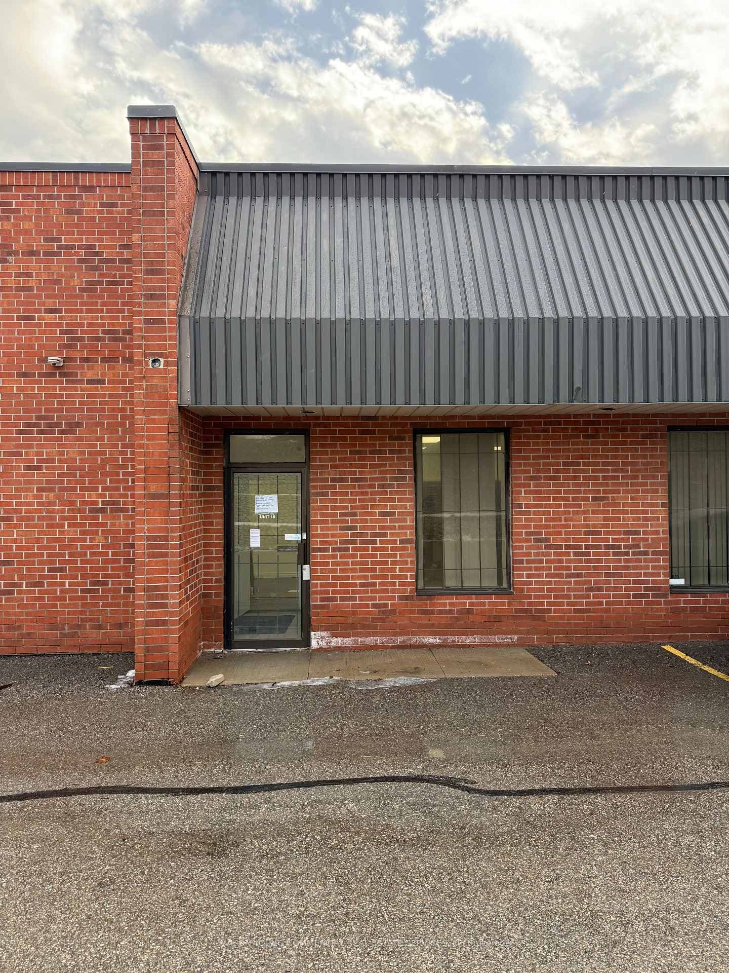 215 Traders Boulevard Unit 18, Mississauga, ON L4Z 3K5 - Photo 1