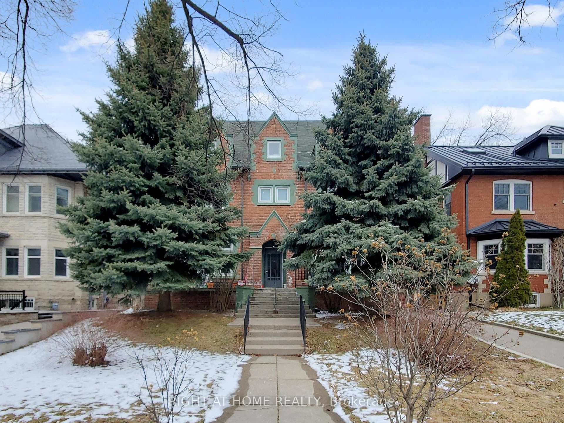 32 High Park Boulevard, High Park / Junction / Roncesvalles, ON M6R 1M7 - Photo 1