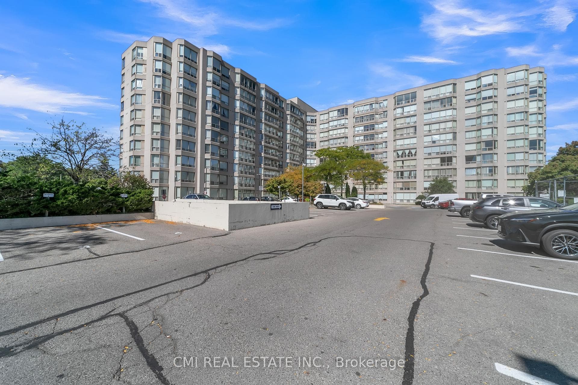 309 Major Mackenzie Drive Unit 805, Richmond Hill, ON L4C 9V5 - Photo 1