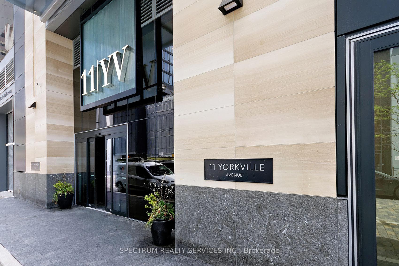 11 Yorkville Avenue Unit 1905, Toronto C02