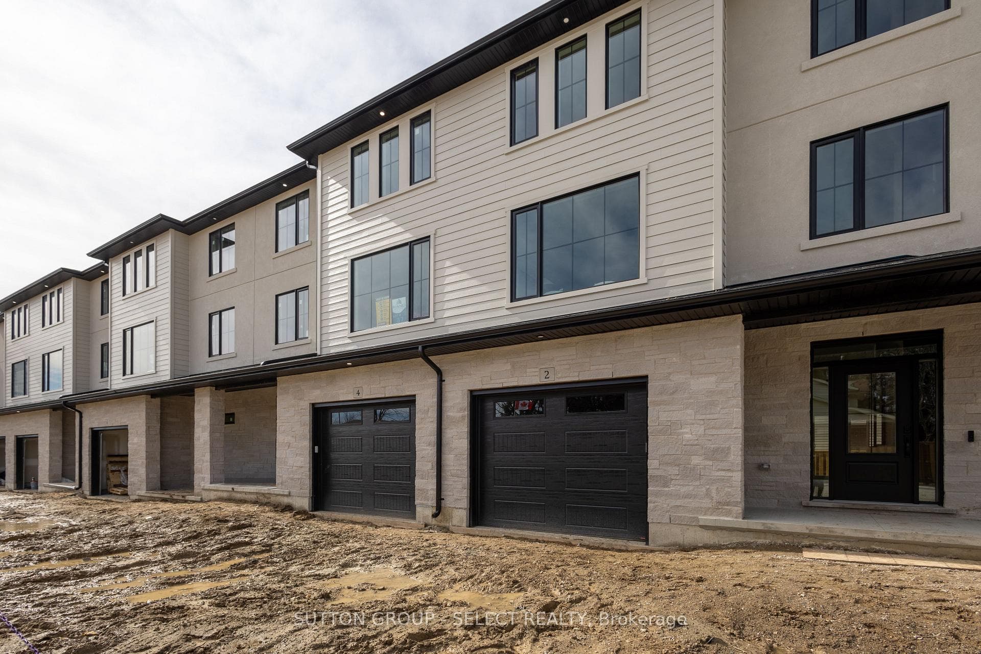 233 Upper Queen Street Unit 4, Thames Centre, ON N0M 2P0 - Photo 1