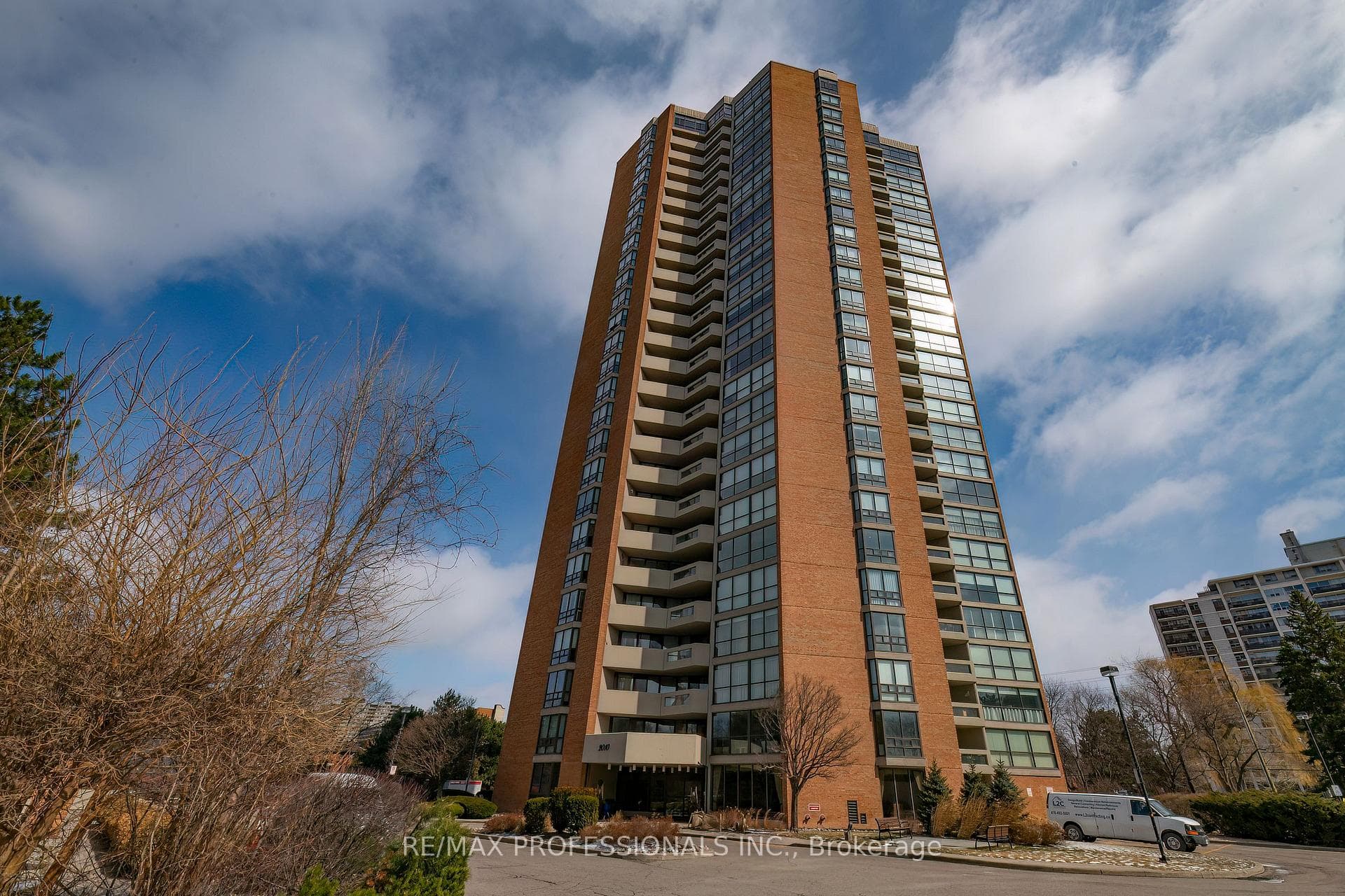 2010 Islington Avenue Unit 2302, Etobicoke (Kingsview Village / Humber Heights), ON M9P 3S8 - Photo 1