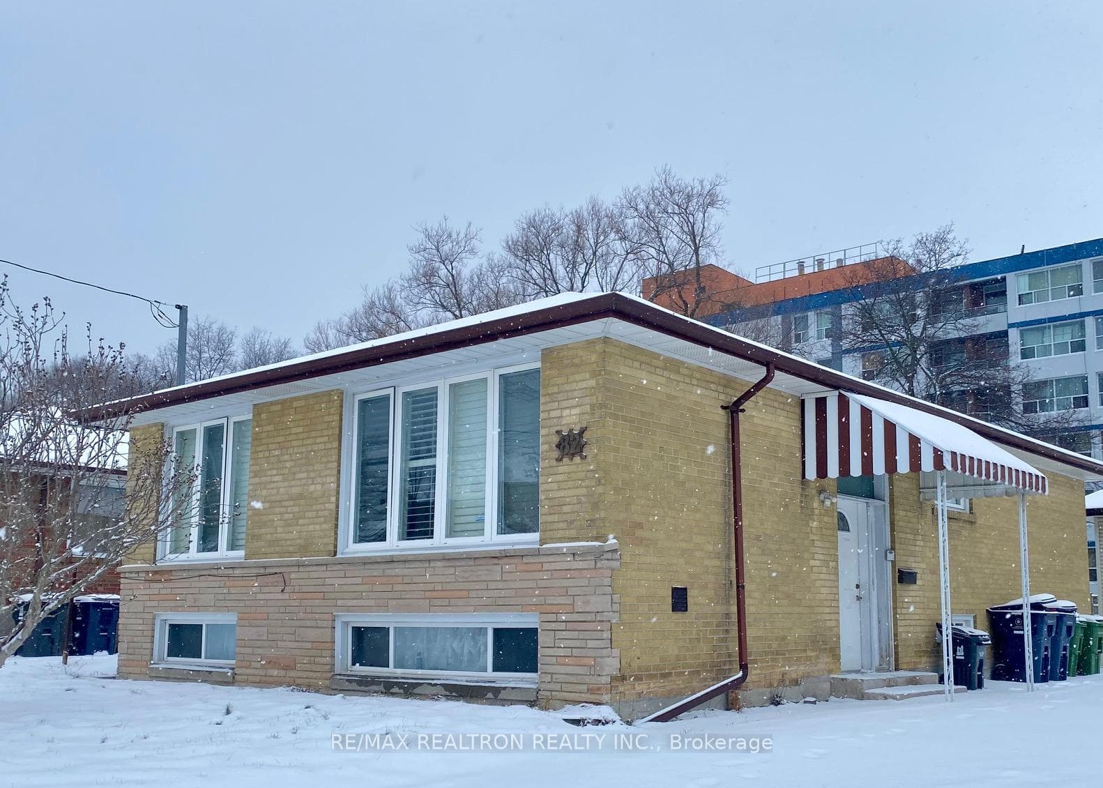 82 Silvio Avenue Unit Lower, Dorset Park / Kennedy Park, ON M1K 1V3 - Photo 1