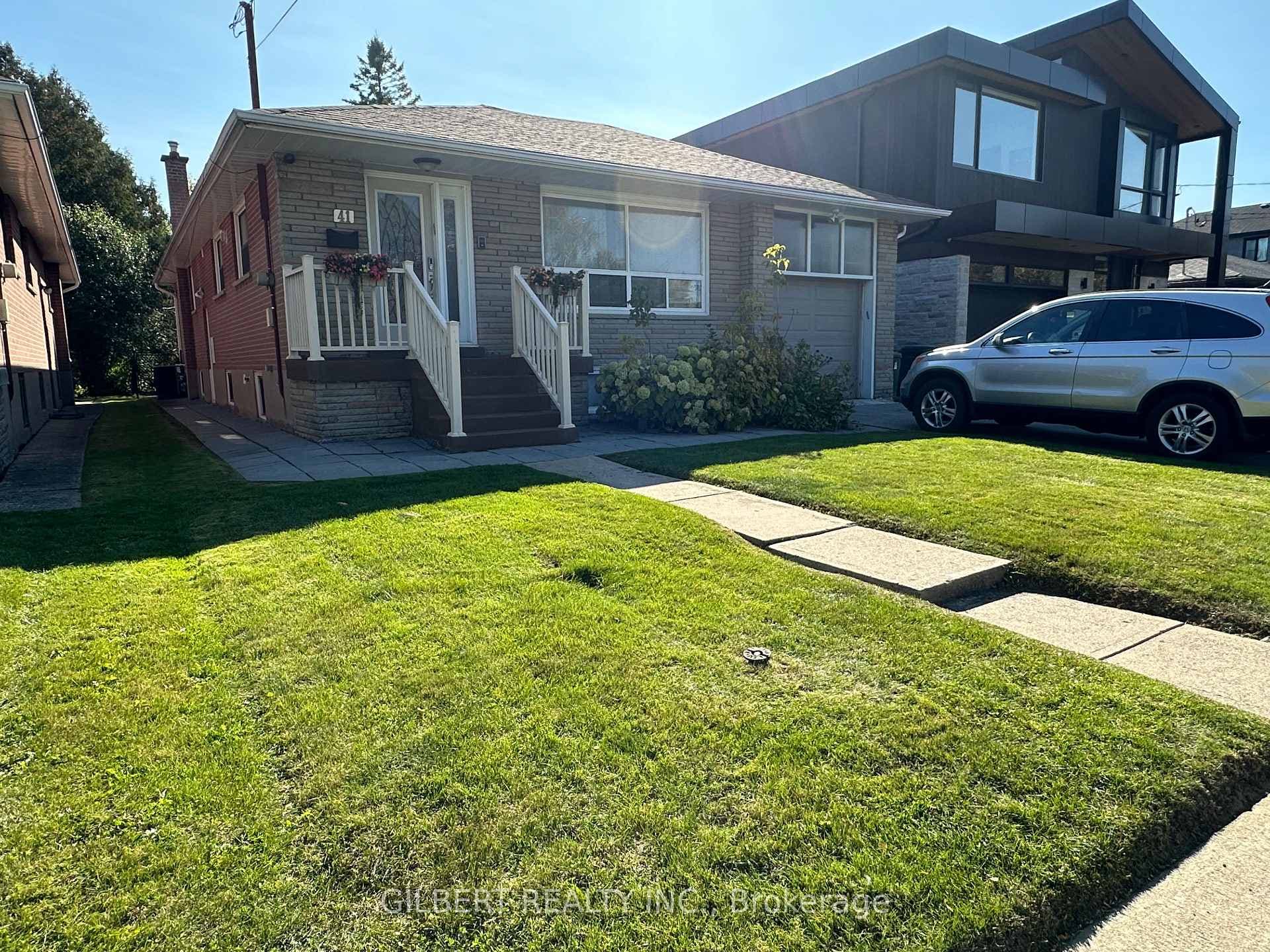 41 alexis Boulevard, North York (Bathurst Manor / Clanton Park), ON M3H 2P5 - Photo 1