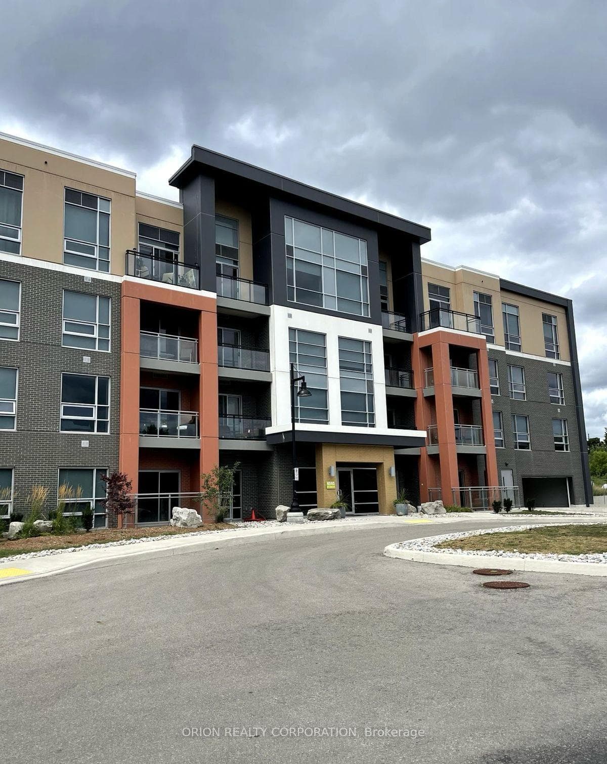 4040 Upper Middle Road Unit 324, Burlington, ON L7M 0H2 - Photo 1