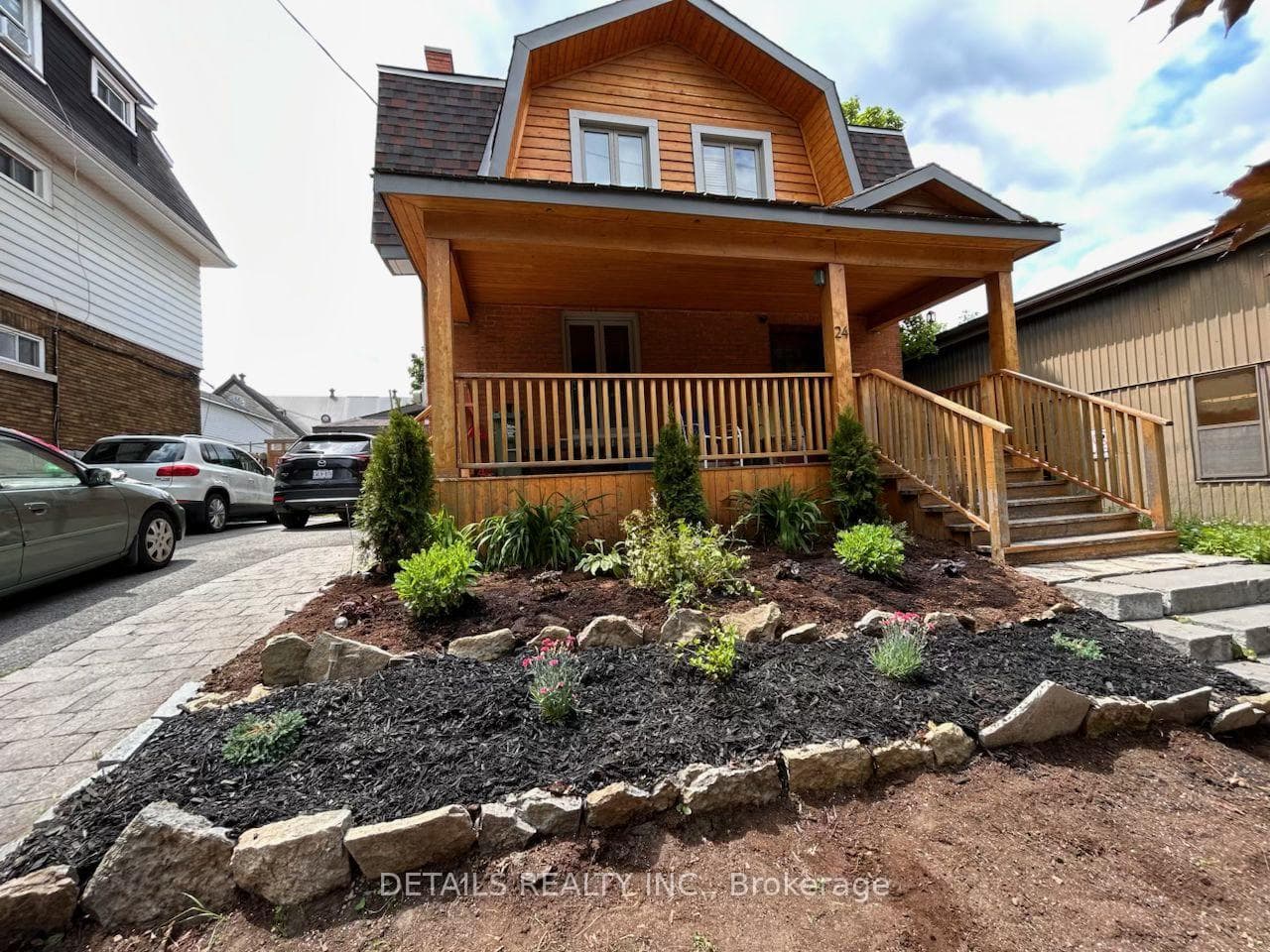 24 Irving Avenue, West Centre Town