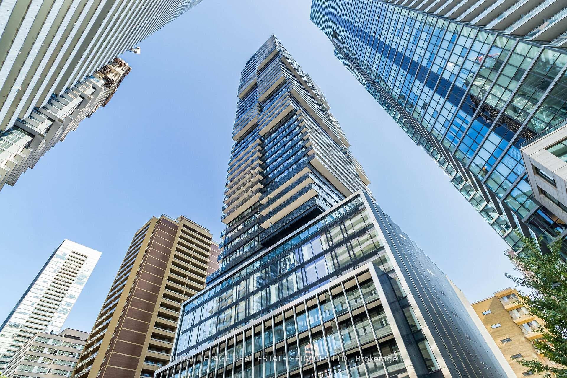 55 Charles Street Unit 3904, Regent Park / Cabbagetown / St. James Town, ON M4Y 0J1 - Photo 1