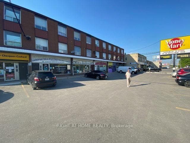 386 Wilson Avenue, North York (Bathurst Manor / Clanton Park), ON M3H 1S9 - Photo 1