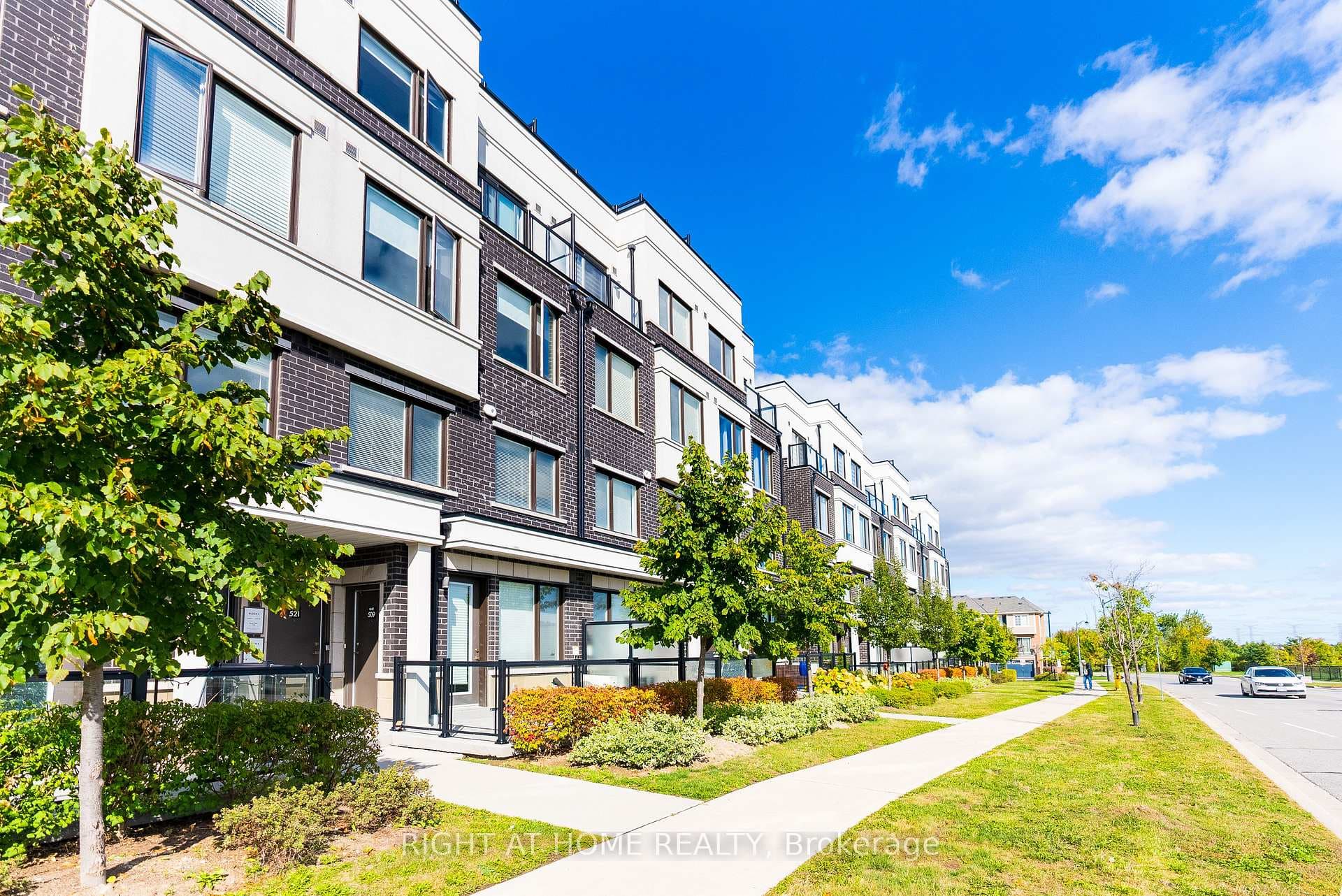 1711 Pure Springs Boulevard Unit 509, Pickering, ON L1X 0E3 - Photo 1