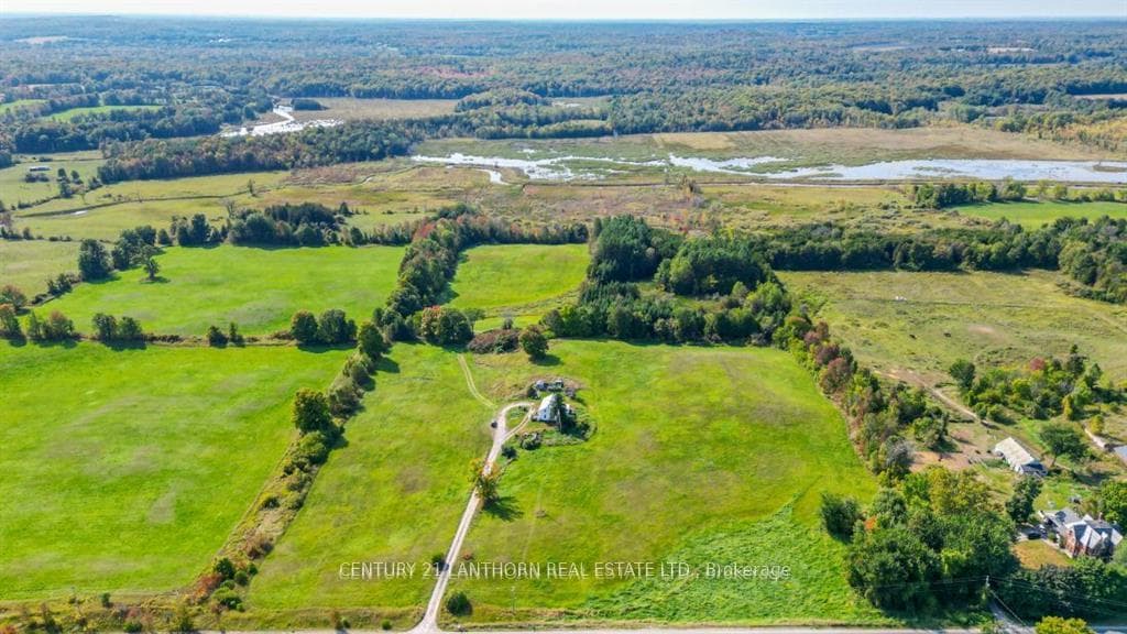 919 Cooper Road, Madoc