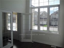 8 Jericho Avenue, Georgina, ON L4P 0G9 - Photo 1