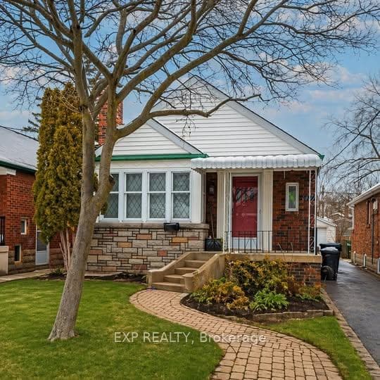 11 Fairside Avenue Unit 2, Danforth / East York, ON M4C 3G8 - Photo 1