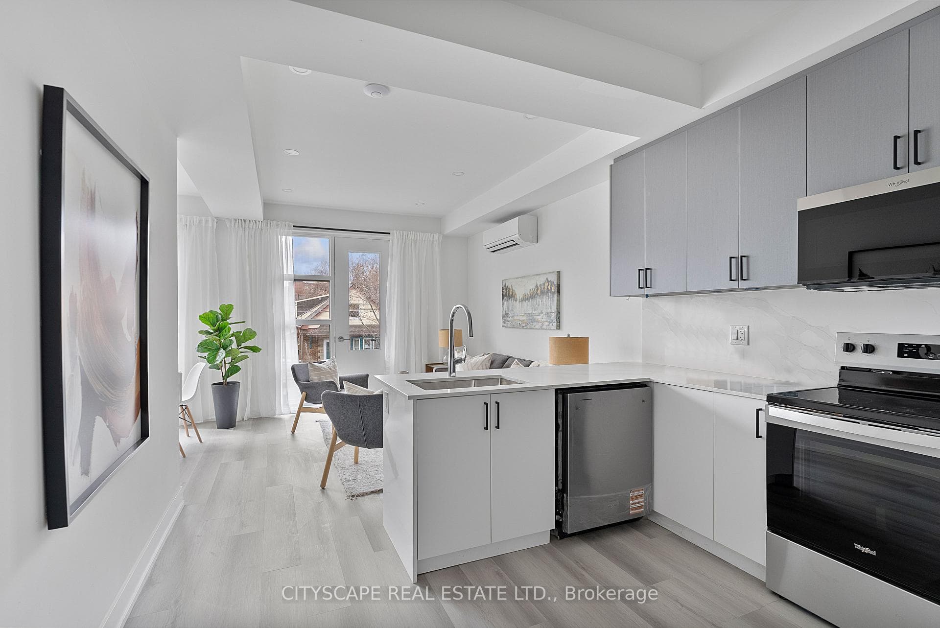 589 Oakwood Avenue Unit Unit#5, Garden Suite F, Forest Hill / Deer Park, ON M6E 2X8 - Photo 1