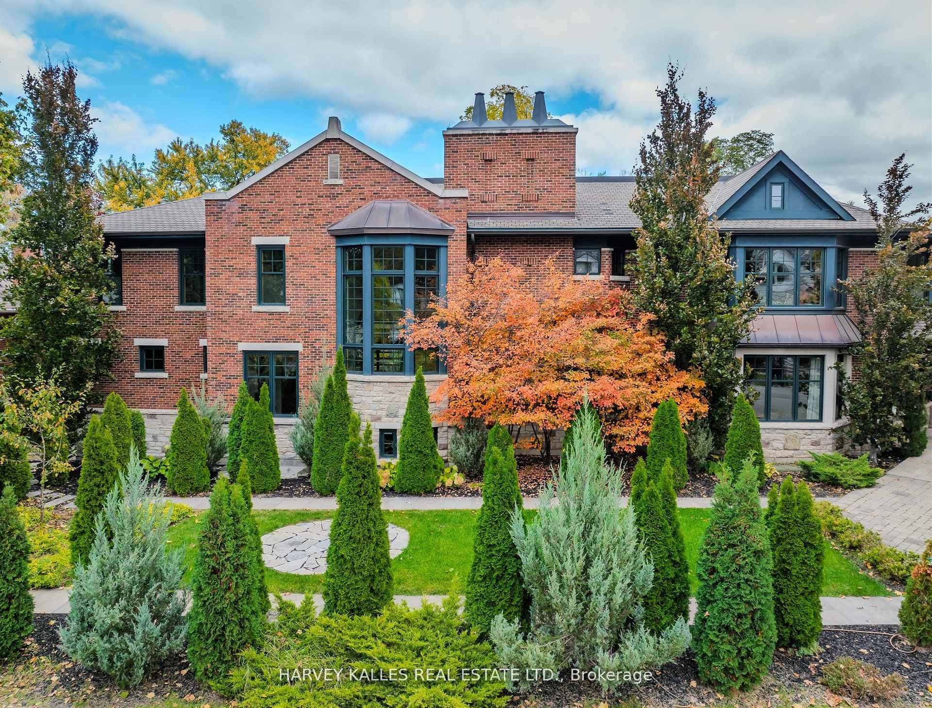 89 Kingsway Crescent, Etobicoke (Islington / Rexdale), ON M8X 2R8 - Photo 1