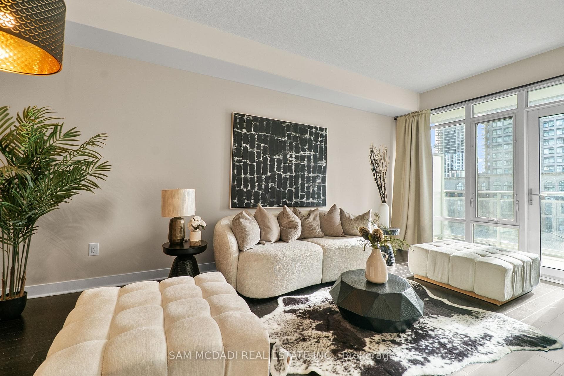 360 Square One Drive Unit 707, Mississauga