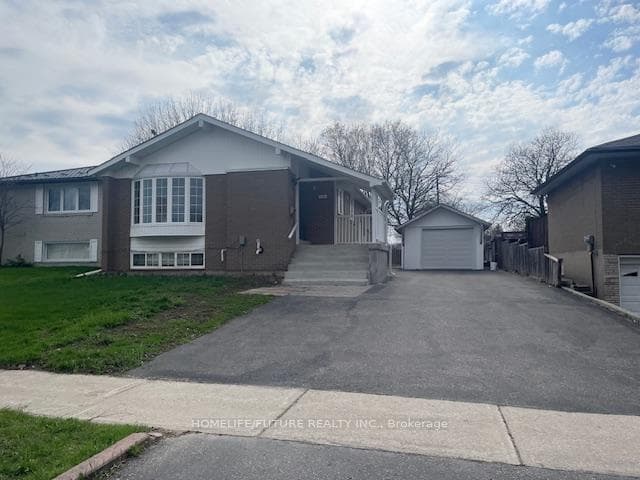 18 Albacore Crescent Unit Main, Scarborough (West Hill / Highland Creek), ON M1H 2L3 - Photo 1