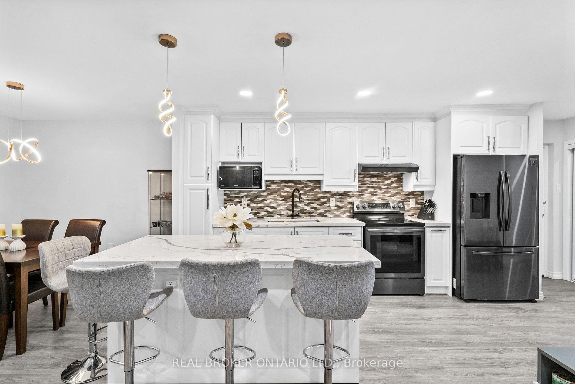 1200 Bridletowne Circle Unit 102, Scarborough Village / Eglinton East, ON M1W 2T9 - Photo 1