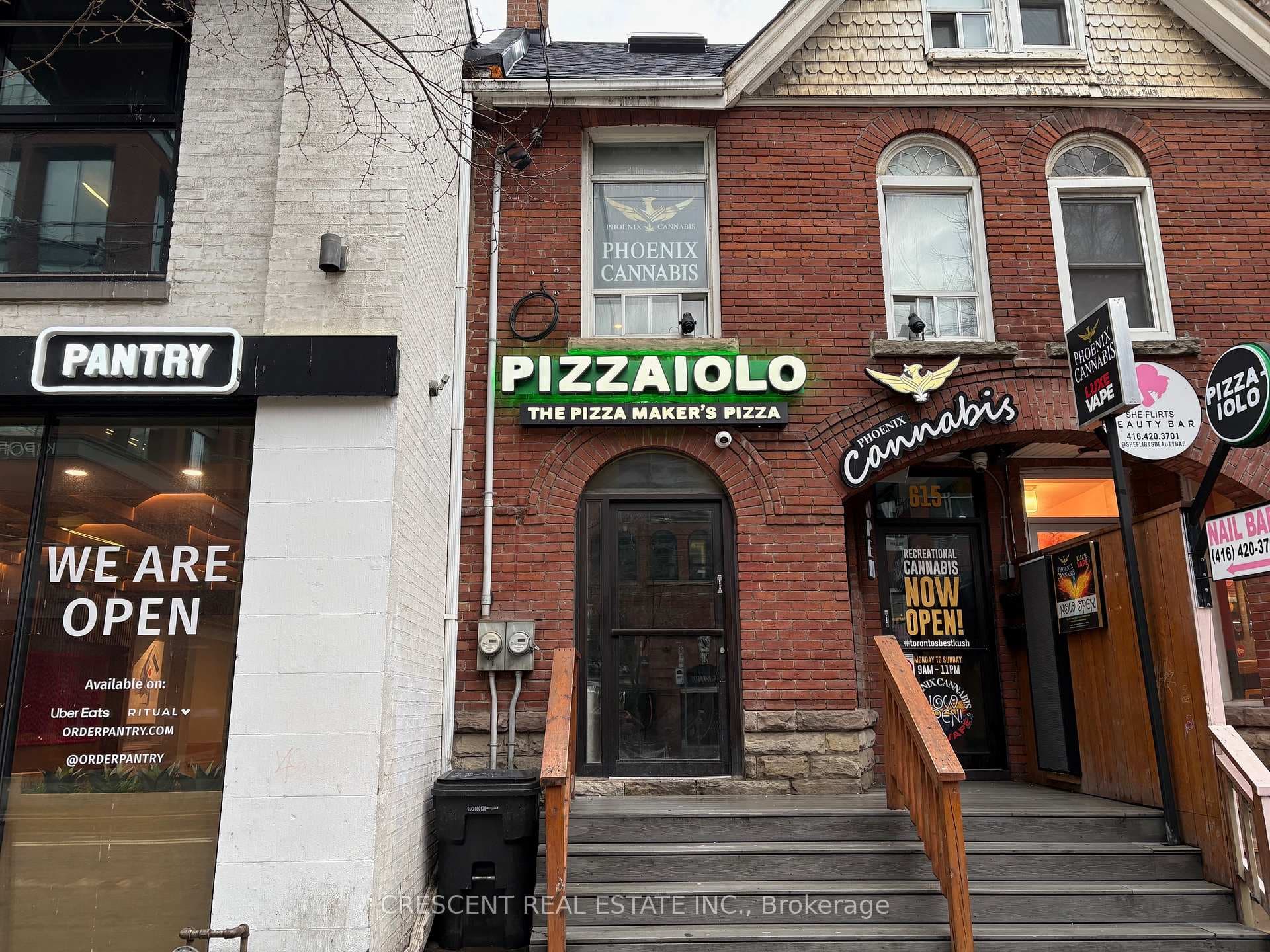 615 King Street, Toronto C01