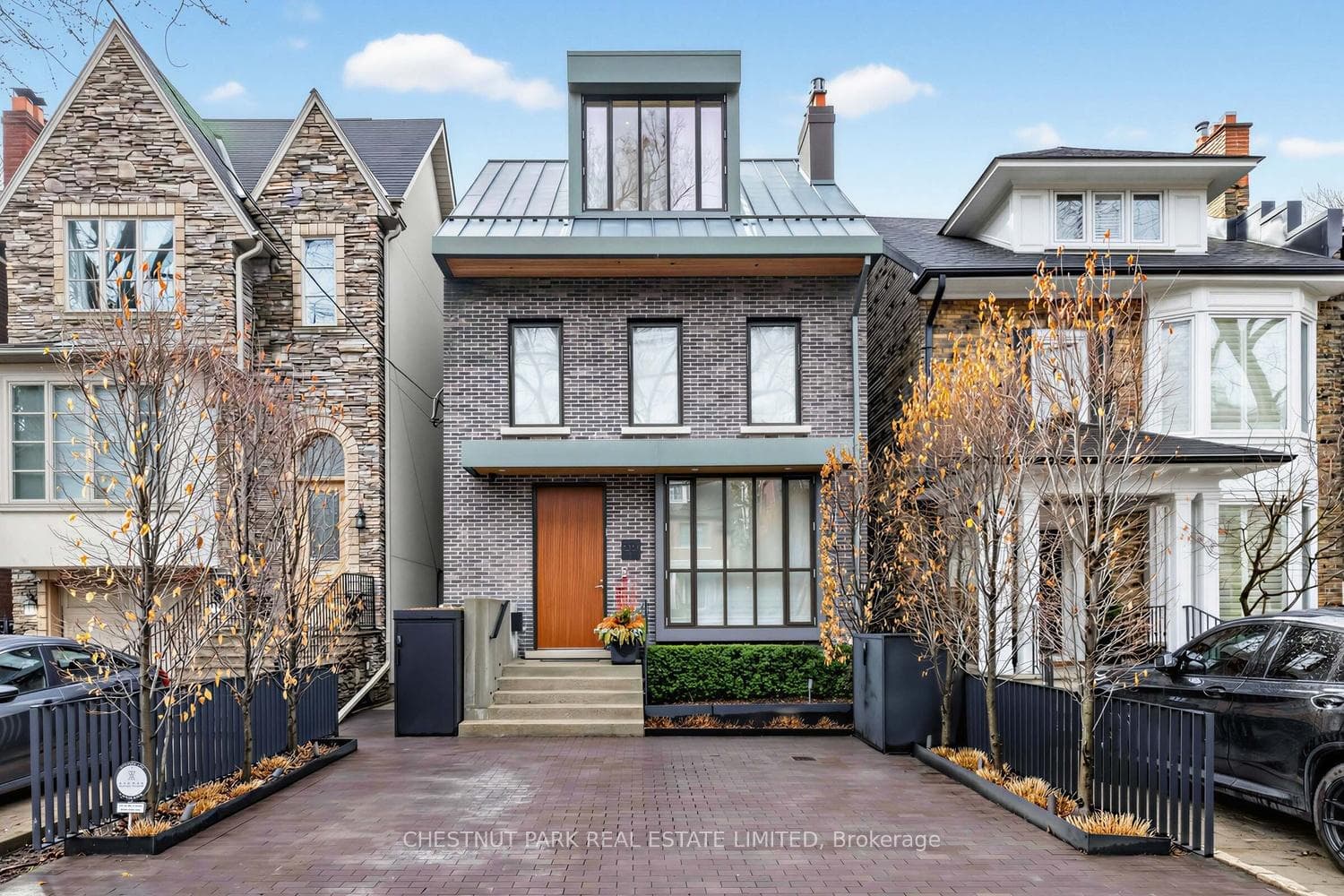 55 Farnham Avenue, Annex / Yorkville / Summerhill, ON M4V 1H6 - Photo 1