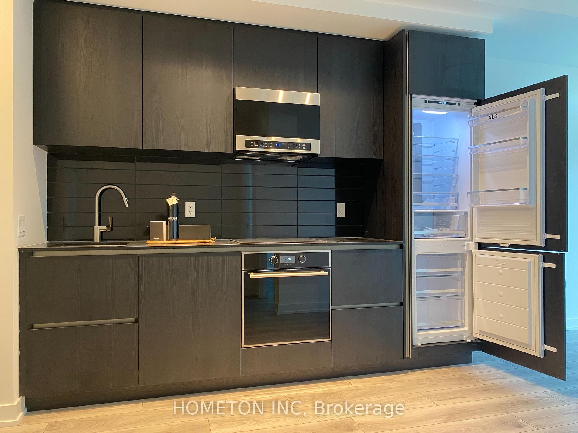 110 Broadway Avenue Unit 2606S, Leaside / Davisville, ON M4P 1V7 - Photo 1