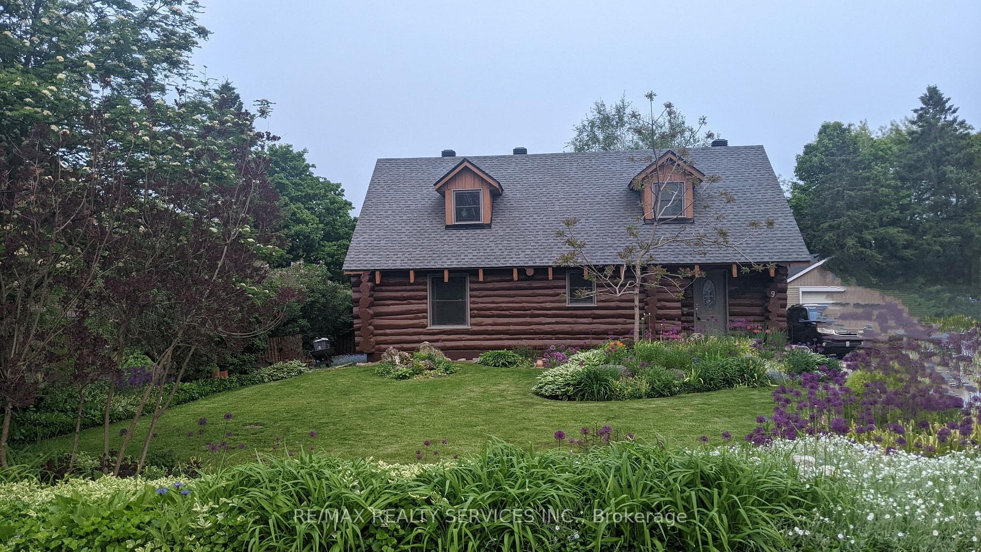 9 Orangeville Street, Erin, ON N0B 1Z0 - Photo 1