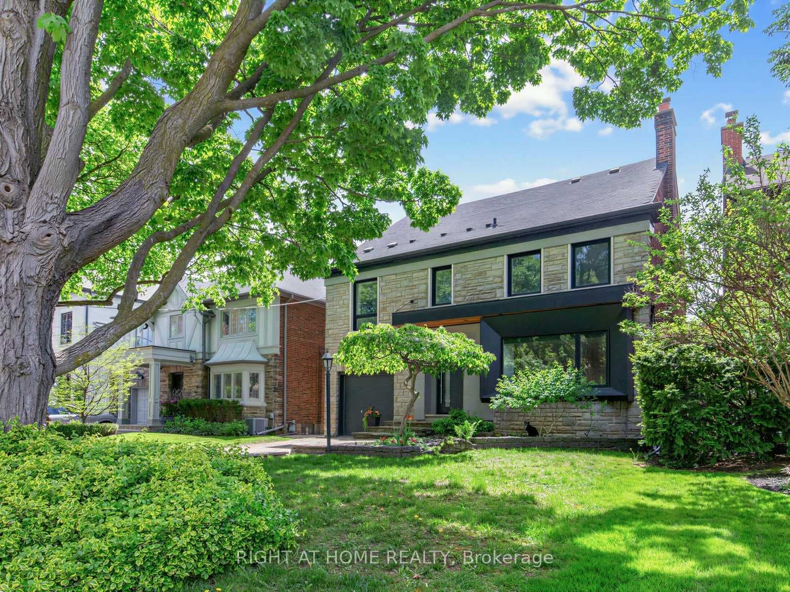 140 Coldstream Avenue, Lawrence Park / Bedford Park, ON M5N 1X9 - Photo 1