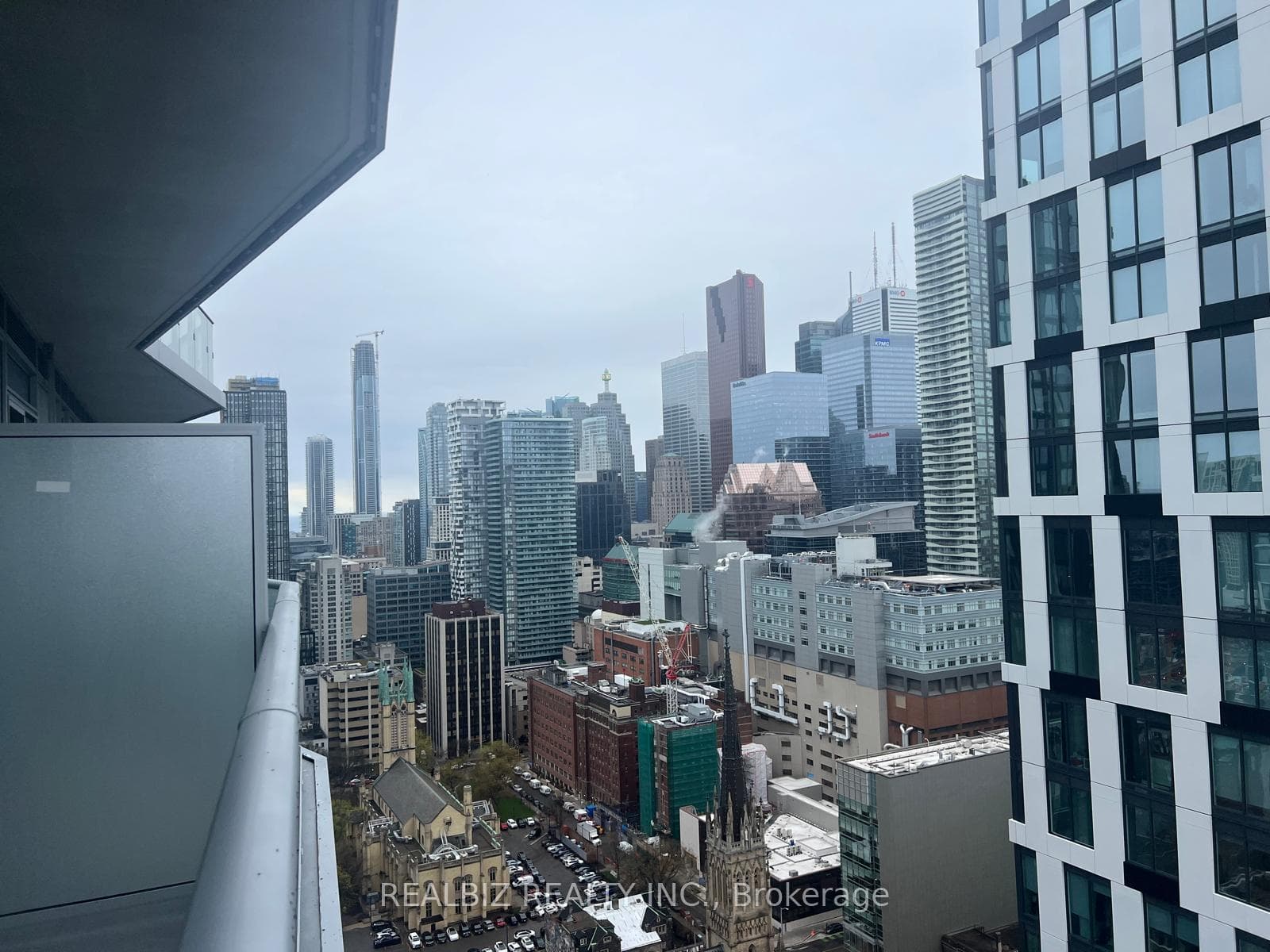 100 Dalhousie Street Unit 3212, Toronto C08