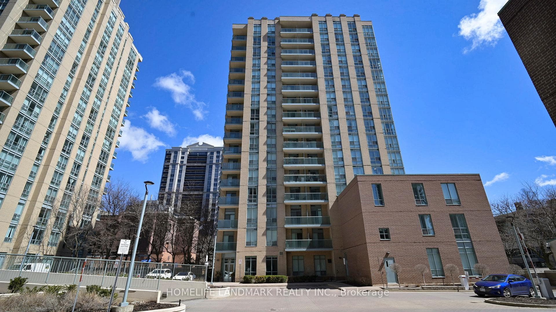 28 Olive Avenue Unit 215, Willowdale / Newtonbrook, ON M2N 7E6 - Photo 1