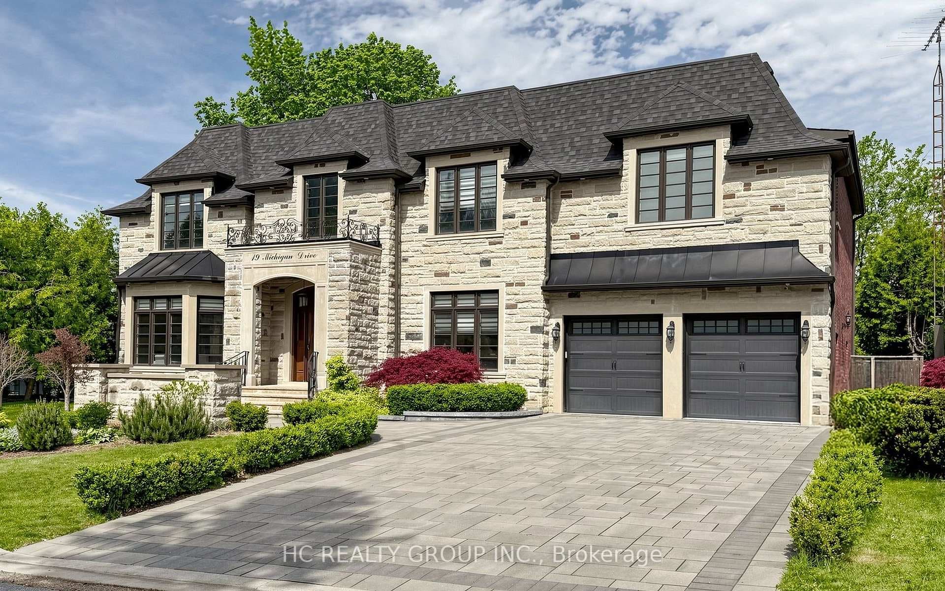 19 Michigan Drive, Willowdale / Newtonbrook, ON M2M 3H9 - Photo 1