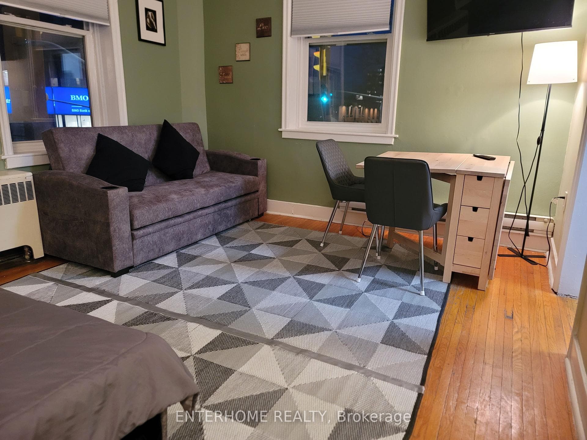 51 Queen Street Unit 1, Brampton, ON L6W 2A7 - Photo 1