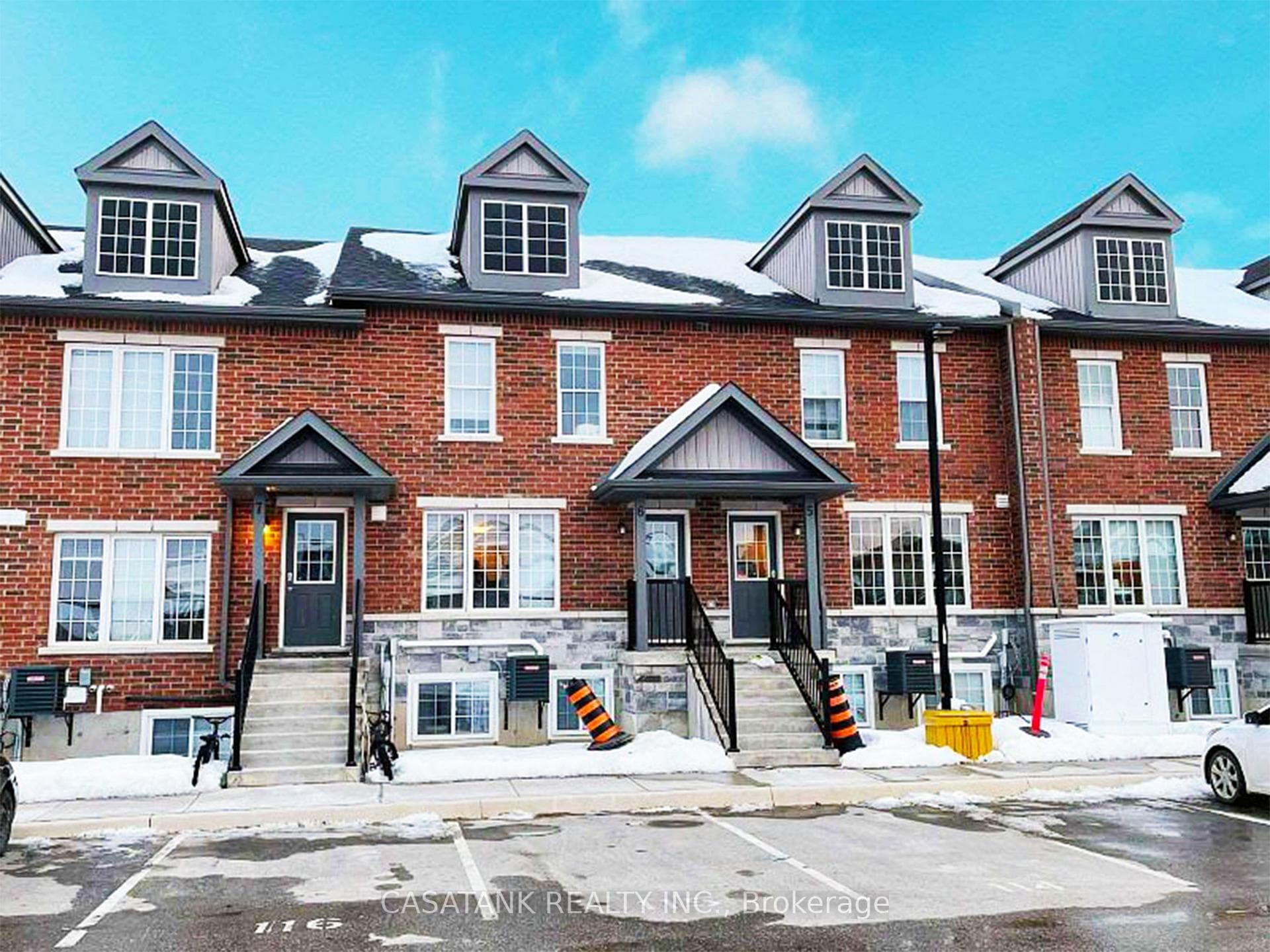 244 Penetanguishene Road Unit 15, Barrie, ON L4M 7C2 - Photo 1