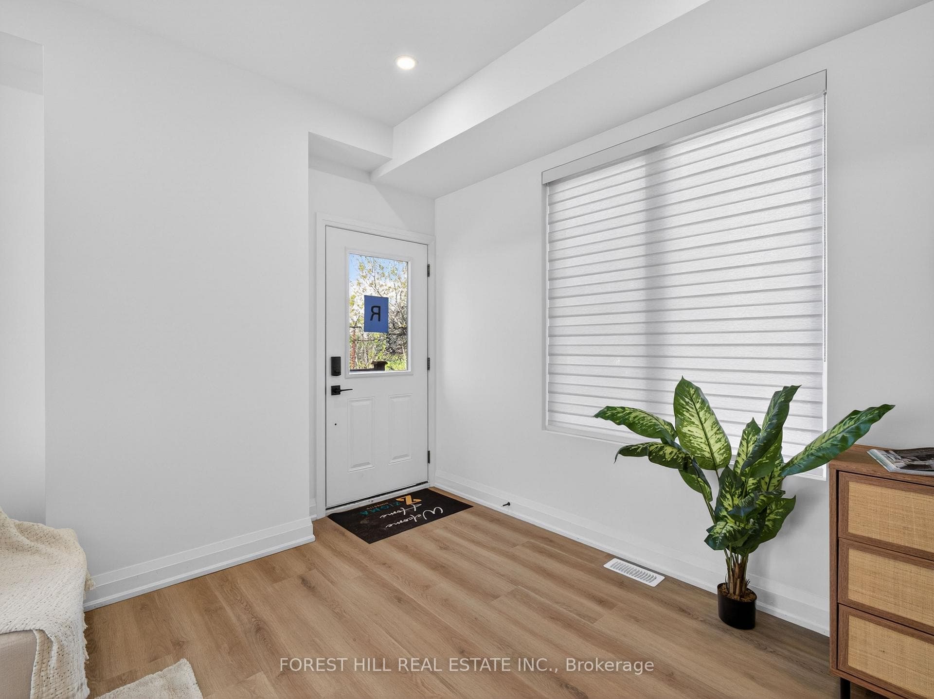1 Dunsmore Gardens Unit R - GARDEN, North York (Bathurst Manor / Clanton Park), ON M3H 3M1 - Photo 1